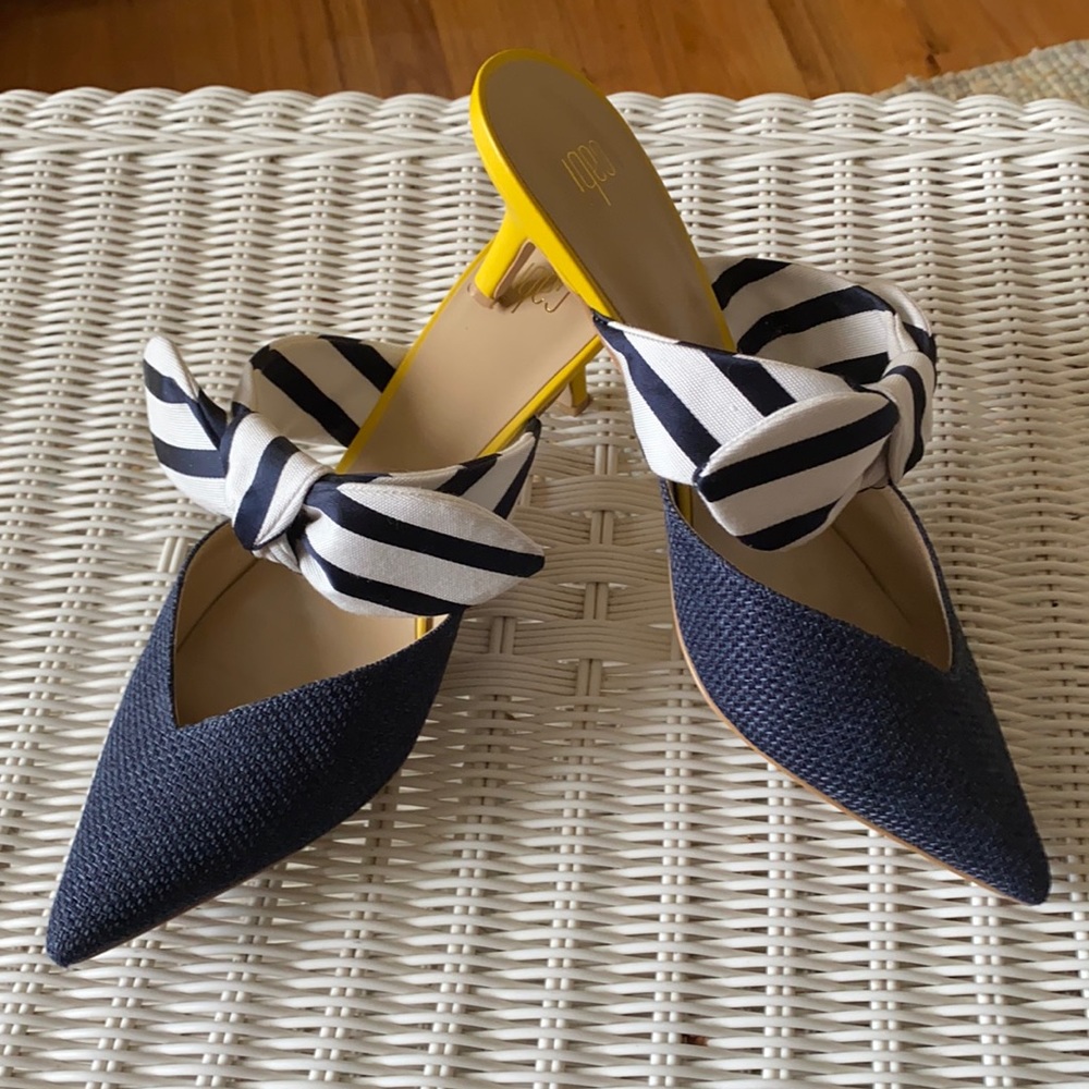 Cabi Kitten Heel Striped Bow Pointed Shoe